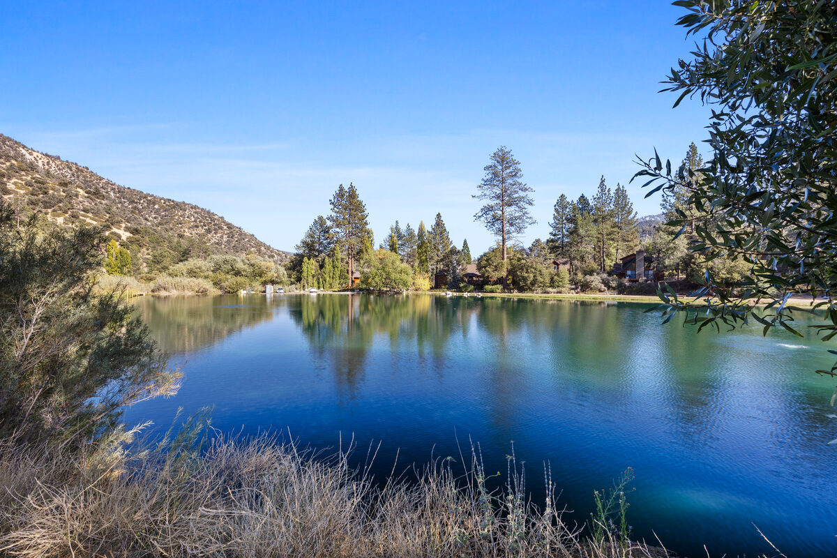Pine Mountain Club lake with reflections on a clear summer day