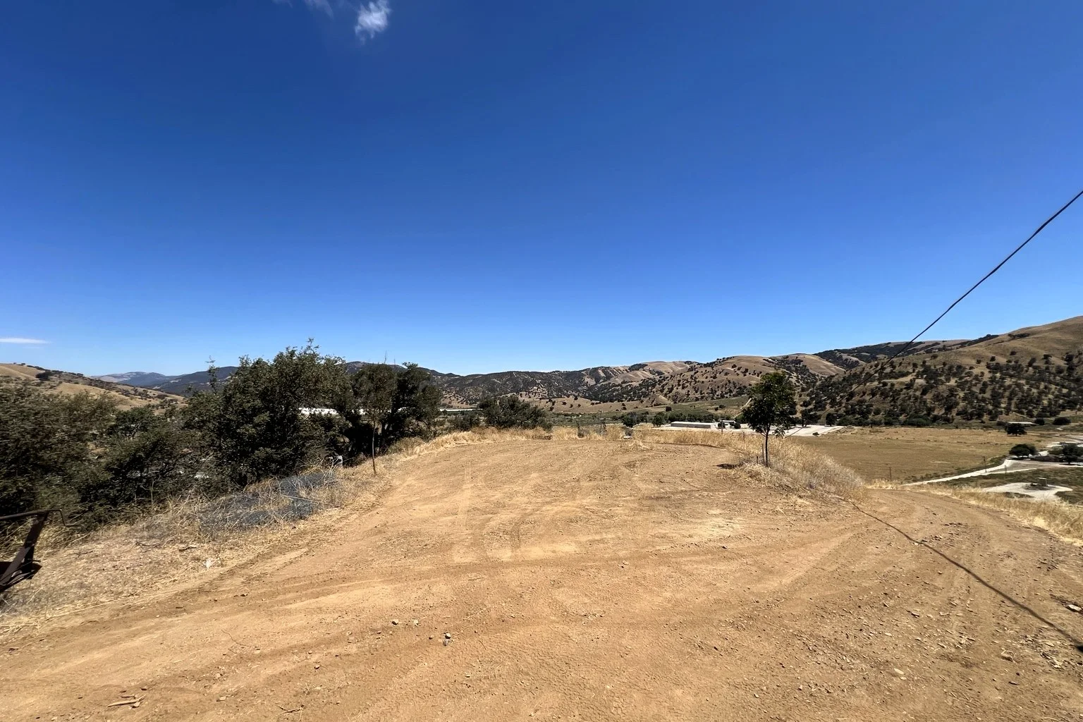Existing elevated terrain with open mountain views on the Ridge Route parcel